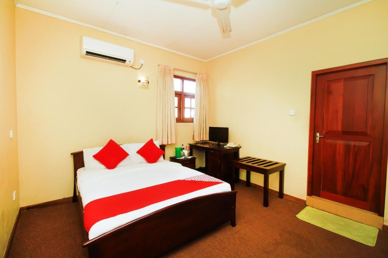 Chinese Lotus Luxapathiya - Shanghai Hotel Moratuwa Extérieur photo
