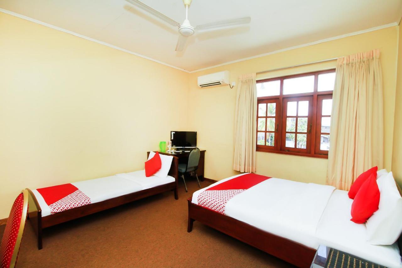 Chinese Lotus Luxapathiya - Shanghai Hotel Moratuwa Chambre photo
