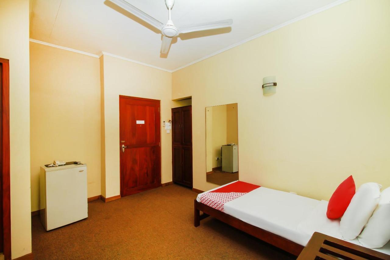 Chinese Lotus Luxapathiya - Shanghai Hotel Moratuwa Extérieur photo