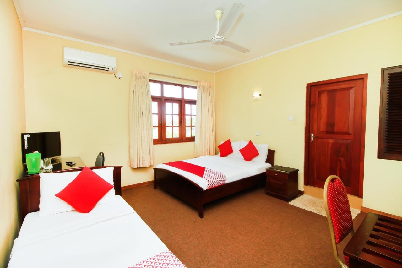 Chinese Lotus Luxapathiya - Shanghai Hotel Moratuwa Extérieur photo
